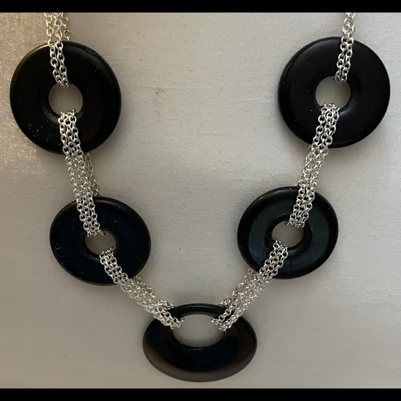 22” Avon Vintage Jet plain disk frontal necklace - Picture 2 of 3